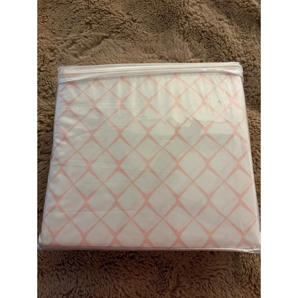 OCM Twin XL Sheet Set Microfiber Pink White Geometric Lattice 3 Piece Dorm New
